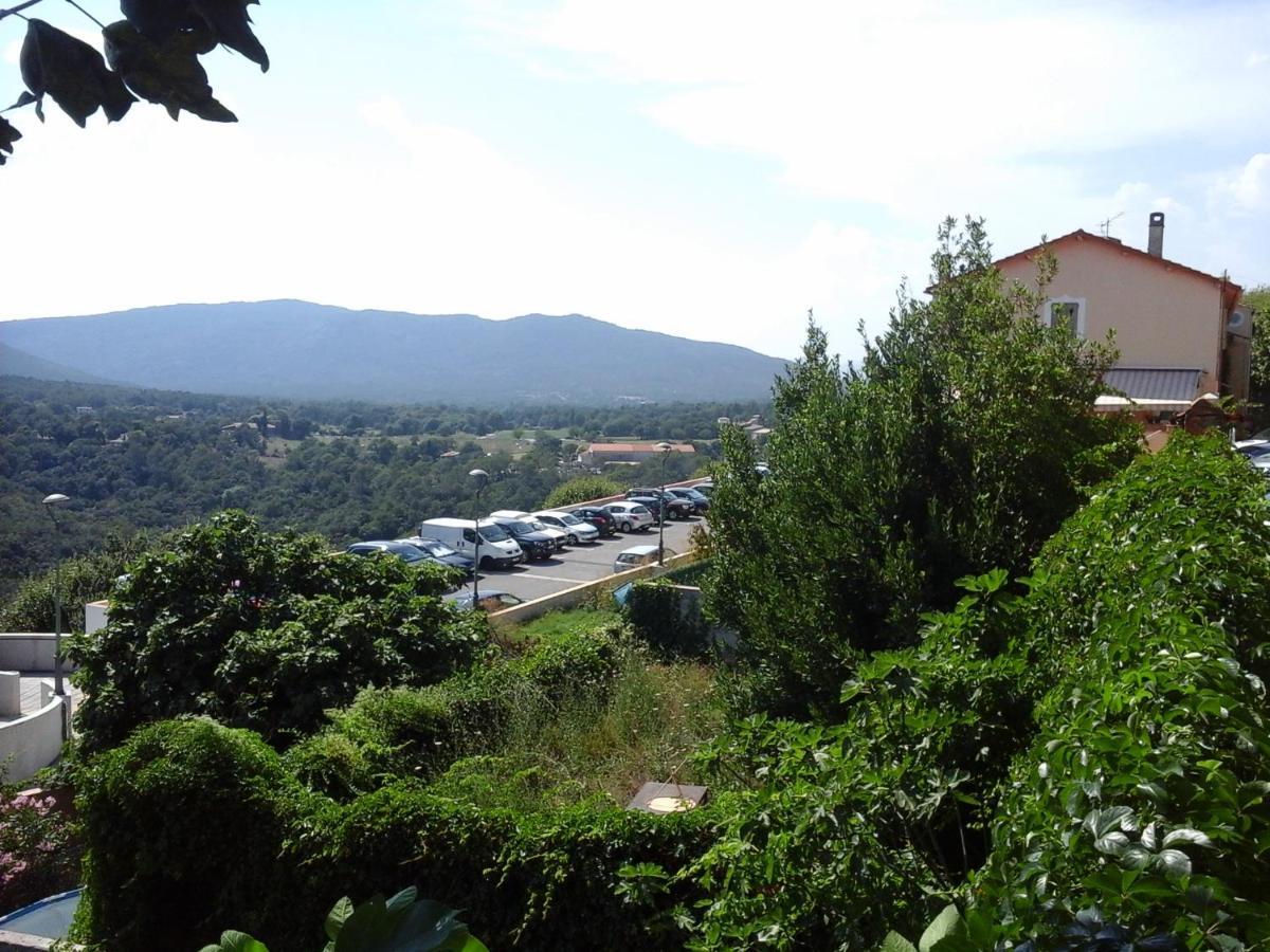 Maison De Village Bagnols-en-Forêt Exterior foto